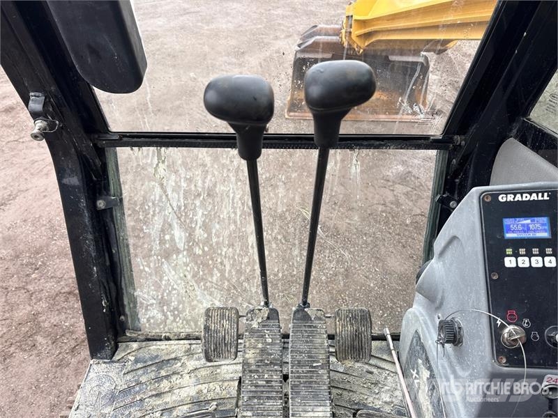 Gradall XL5200SV Tracked Excavator Kāpurķēžu ekskavatori