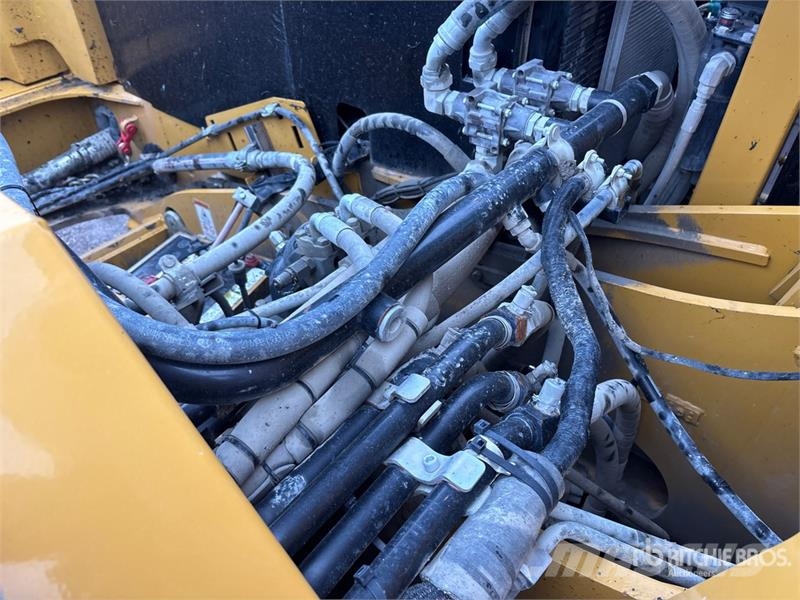 Gradall XL5200SV Tracked Excavator Kāpurķēžu ekskavatori