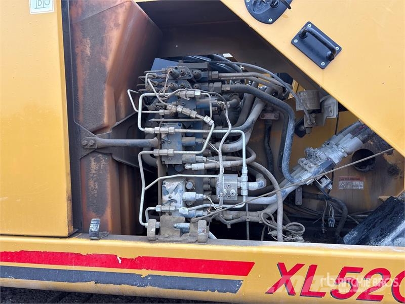 Gradall XL5200SV Tracked Excavator Kāpurķēžu ekskavatori