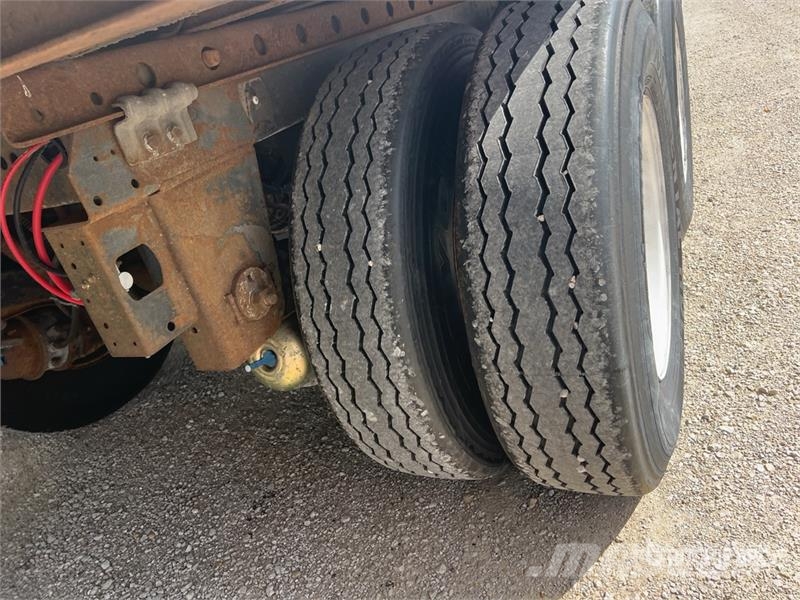 Great Dane 48 ft T/A Van Trailer Прицепы-фургоны