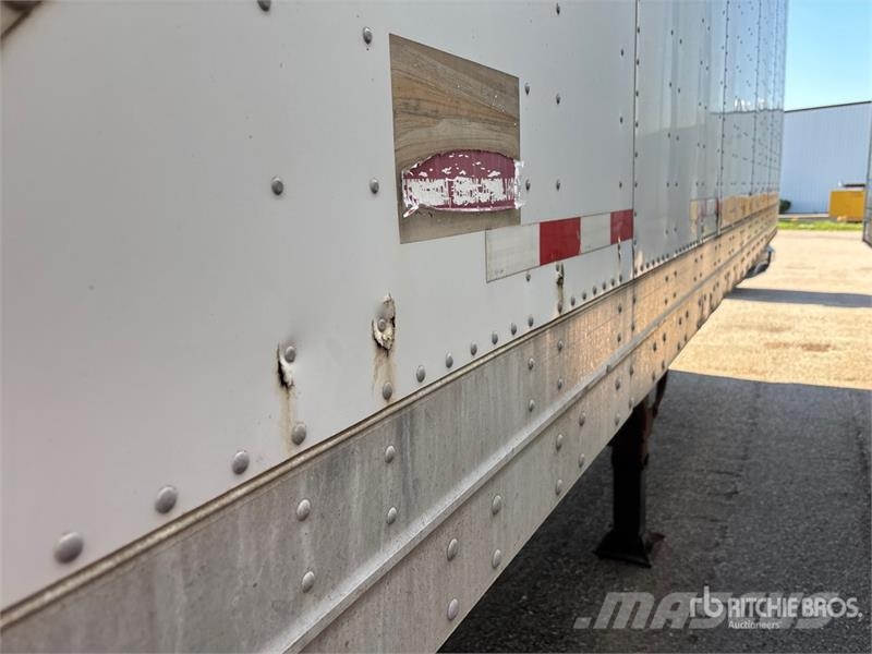 Great Dane 48 ft x 102 in T/A Heated Van Trailer ボックスボディートレーラー