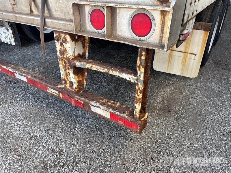 Great Dane 48 ft x 102 in T/A Heated Van Trailer ボックスボディートレーラー
