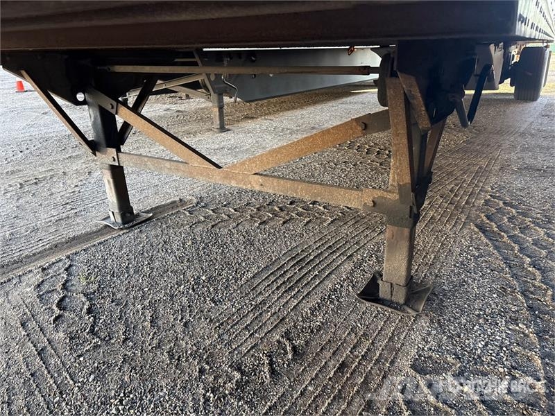 Great Dane 53 ft x 102 in T/A Van Trailer Furgons