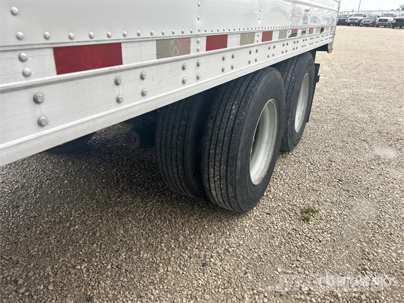 Great Dane 53 ft x 102 in T/A Refrigerated Trailer Frysetrailer Semi