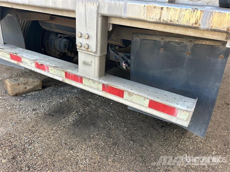 Great Dane 53 ft x 102 in T/A Refrigerated Trailer Piekabes ar temperatūras kontroli