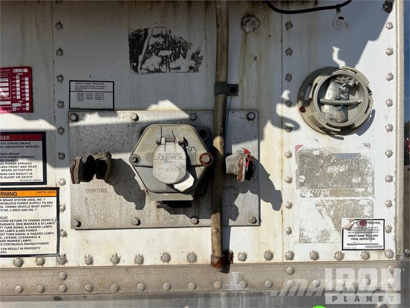 Great Dane 53 ft x 102 in T/A Refrigerated Trailer Piekabes ar temperatūras kontroli