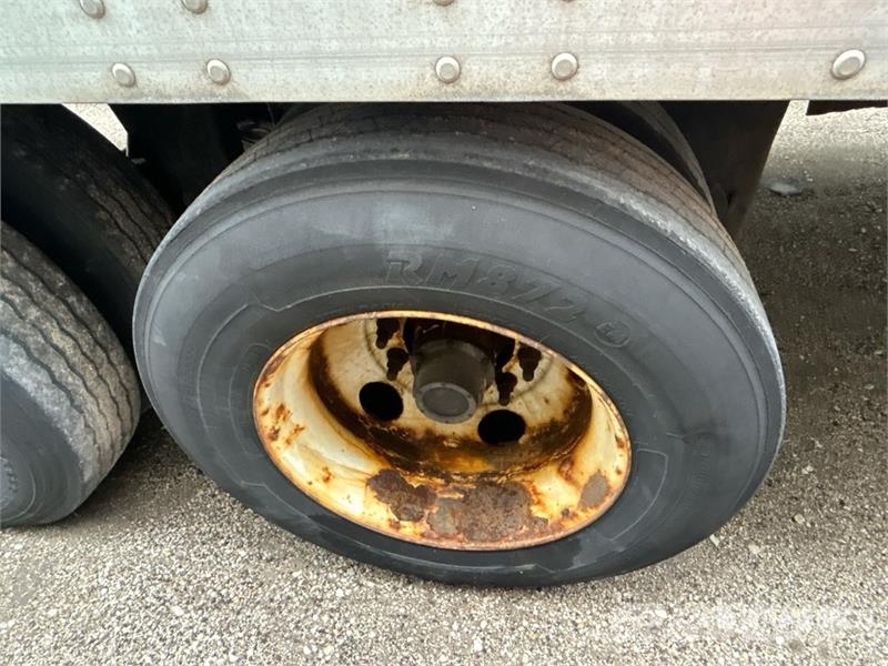 Great Dane 53 ft x 102 in T/A Van Trailer Причепи-фургони