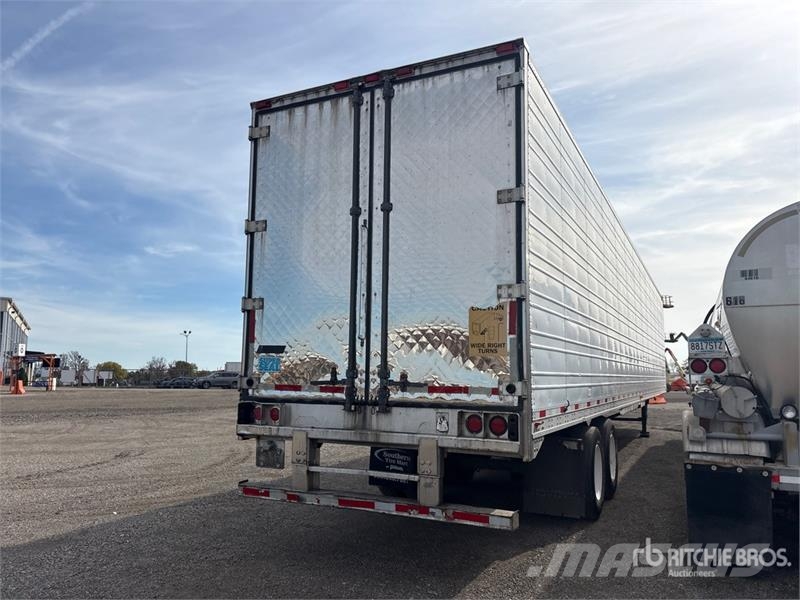 Great Dane 53 ft x 96 in T/A Refrigerated Trailer Temperature controlled semi-trailers
