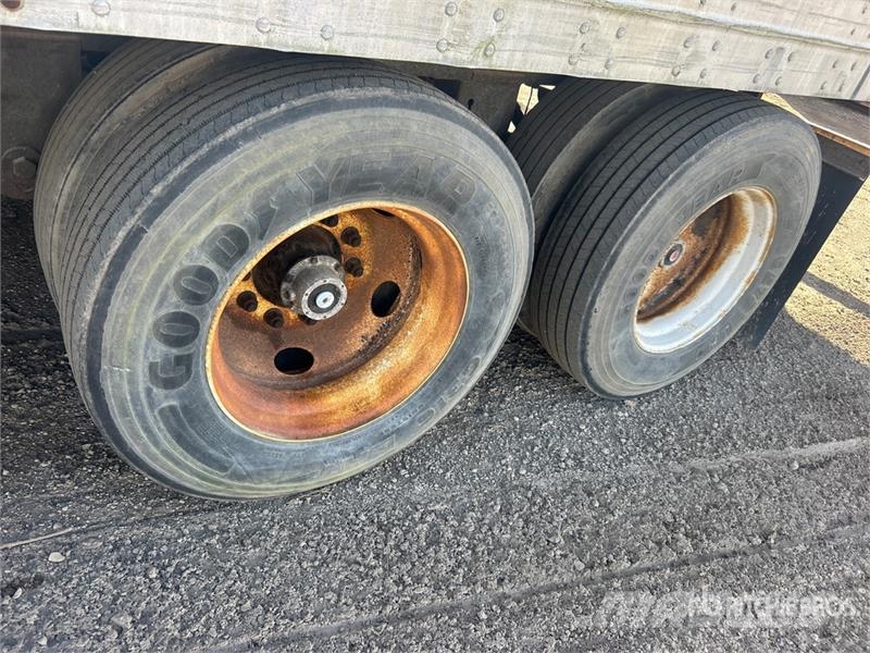 Great Dane 7411TP-SA 53 ft x 102 in T/A Van Trailer Furgons