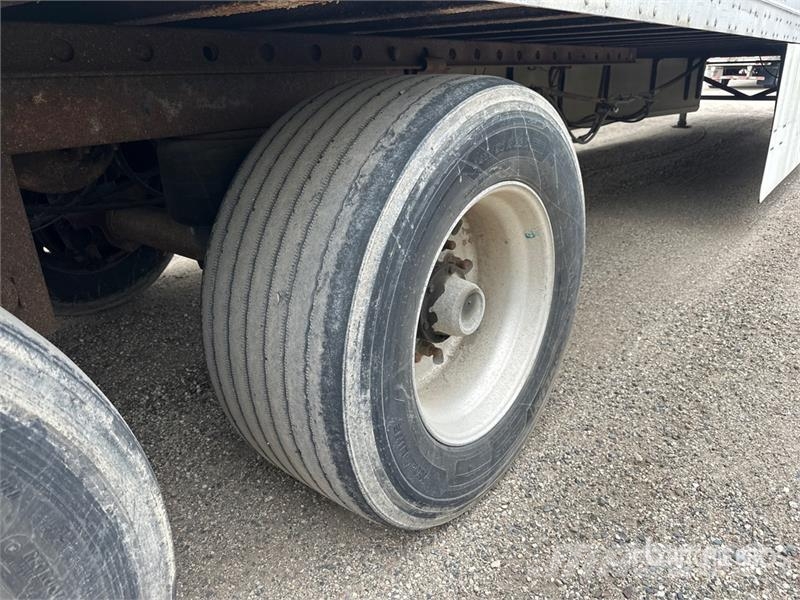 Great Dane 7411TP-SA 53 ft x 102 in T/A Van Trailer Furgons