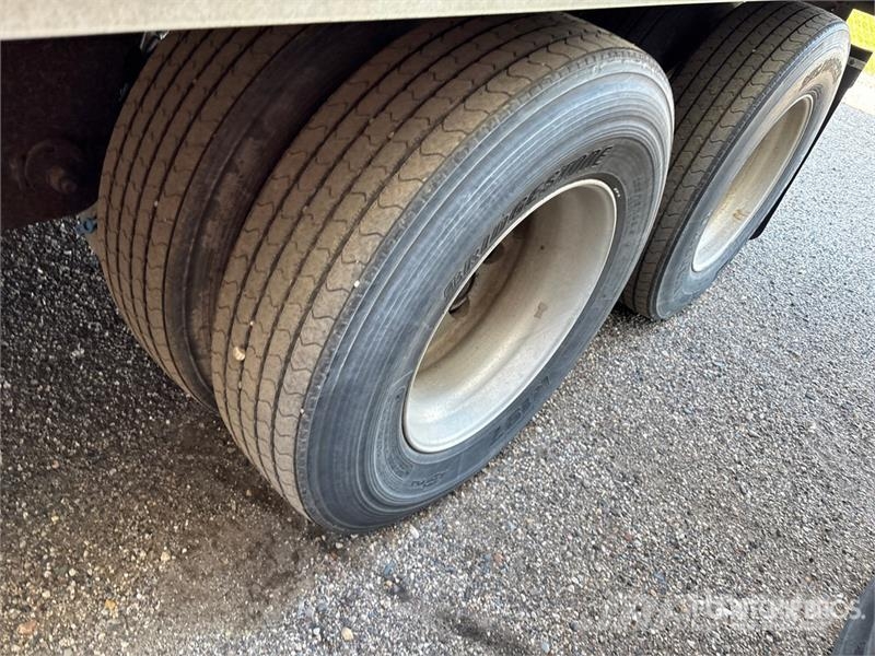 Great Dane 7811T7-1A 53 ft x 102 in T/A Van Trailer Furgons