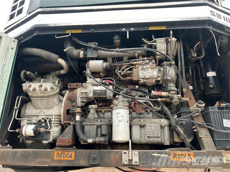 Great Dane 7811TZ-1A 48 ft x 102 in T/A Refrigerated Trailer Piekabes ar temperatūras kontroli