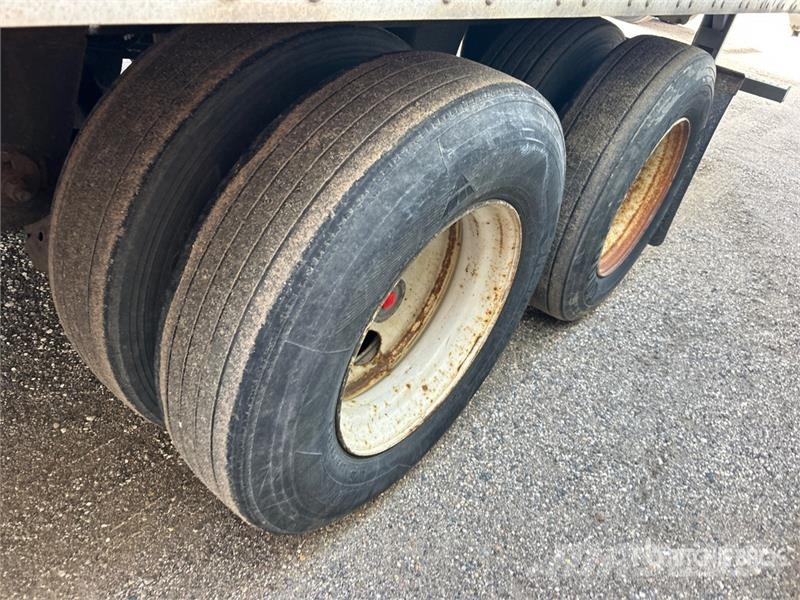 Great Dane CCC-3314-01053 53 ft x 102 in T/A Van Trailer مقطورات ذات هيكل صندوقي