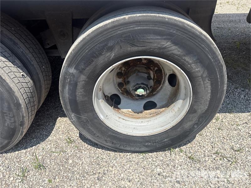 Great Dane CCC-9313-21053 53 ft x 102 in T/A Van Trailer Cajas de remolque