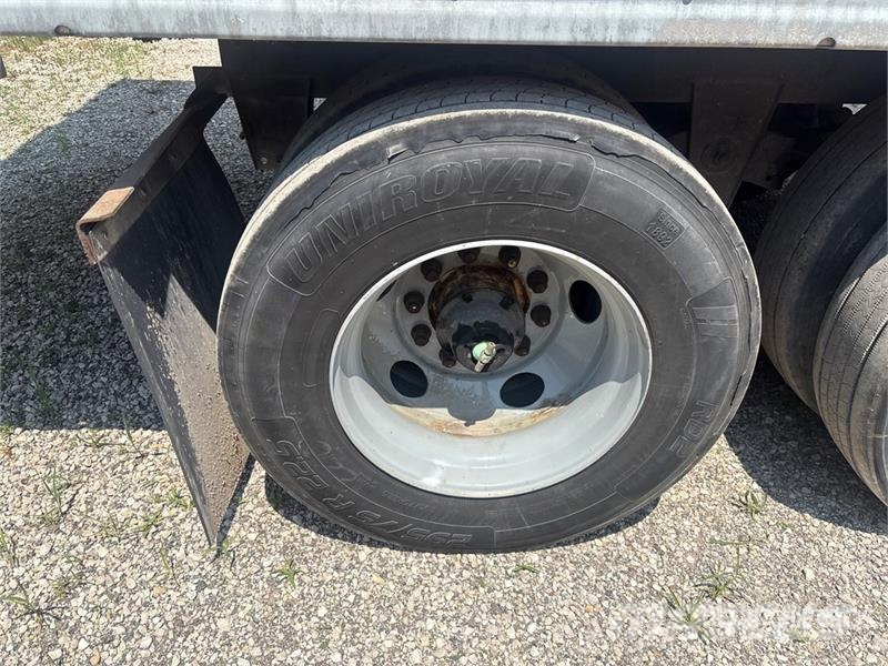 Great Dane CCC-9313-21053 53 ft x 102 in T/A Van Trailer Cajas de remolque