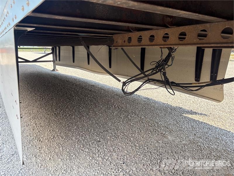 Great Dane CCC-9313-21053 53 ft x 102 in T/A Van Trailer Cajas de remolque