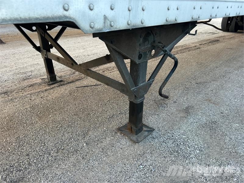 Great Dane CSE-1314-01053 53 ft x 102 in T/A Van Trailer Box body trailers