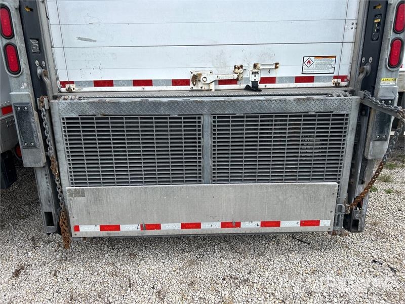 Great Dane ECM-1114-12148 48 ft x 102 in T/A Multi -Temp Refr Kylmä-/Lämpökoripuoliperävaunut