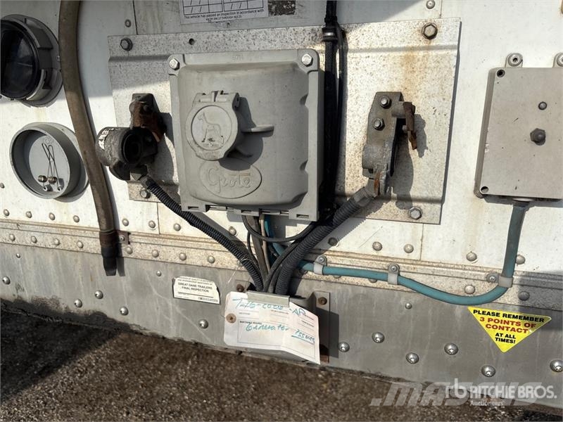 Great Dane ETL-1114-31053 53 ft x 102 in Refrigerated Trailer Piekabes ar temperatūras kontroli