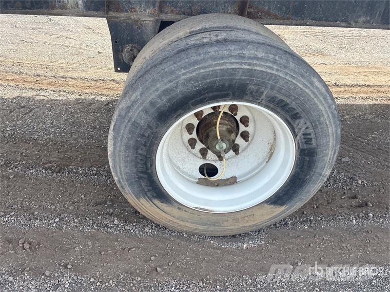 Great Dane FLP002400048 48 ft T/A Flatbed Trailer 自卸半挂车