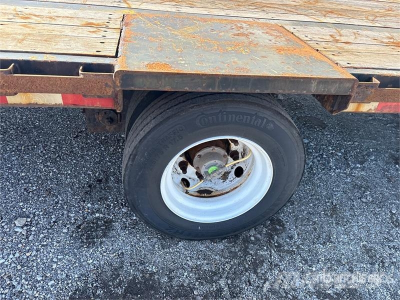 Great Dane FSD-0024-00048 17000 lb 48 ft T/A Step Deck Traile Низькорамні причепи
