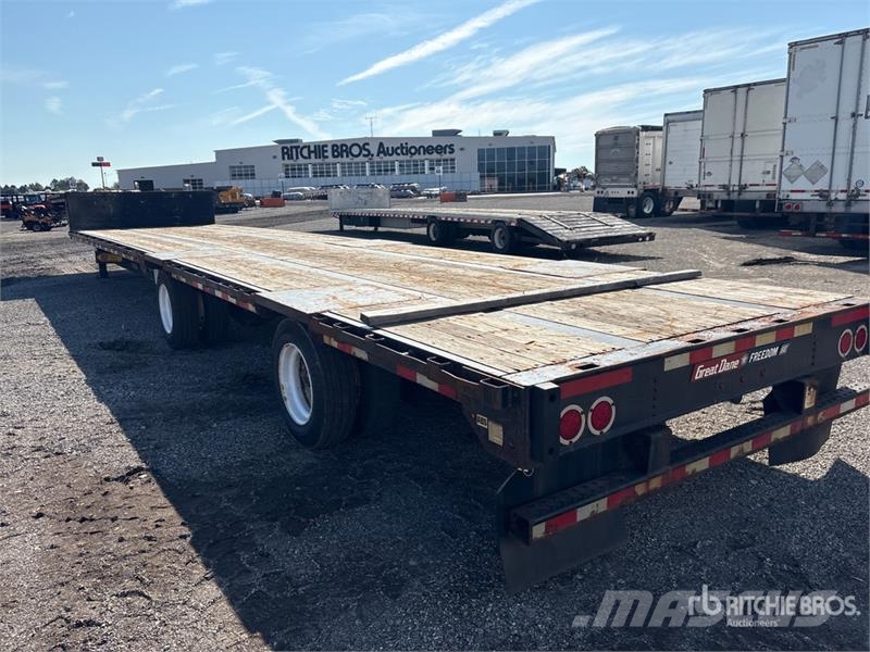 Great Dane FSD-0024-00048 17000 lb 48 ft T/A Step Deck Traile Низькорамні причепи