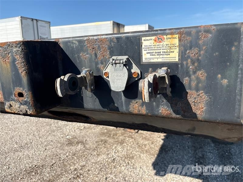 Great Dane FSD-0024-00048 17000 lb 48 ft T/A Step Deck Traile Низькорамні причепи