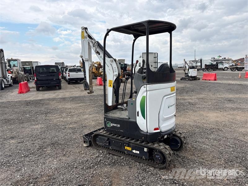 Green Machines e320 Electric Mini Excavator Miniexcavadoras