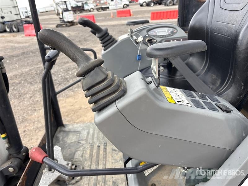 Green Machines e320 Electric Mini Excavator Miniexcavadoras