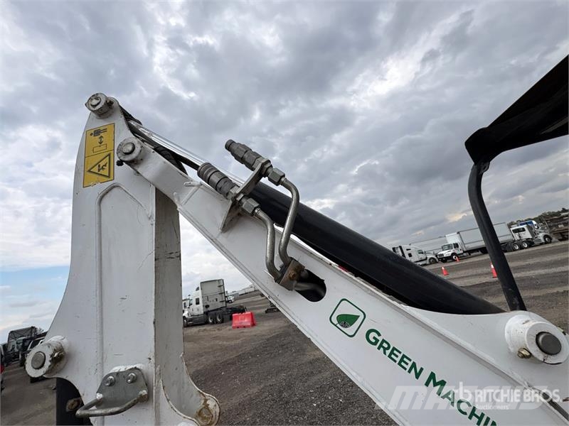 Green Machines e320 Electric Mini Excavator Miniexcavadoras