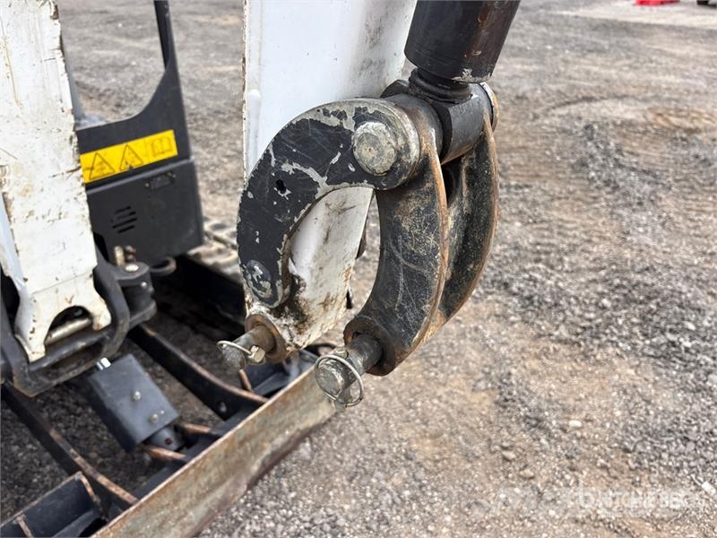 Green Machines e320 Electric Mini Excavator حفارات صغيرة أقل من 7 طن (حفارات صغيرة)