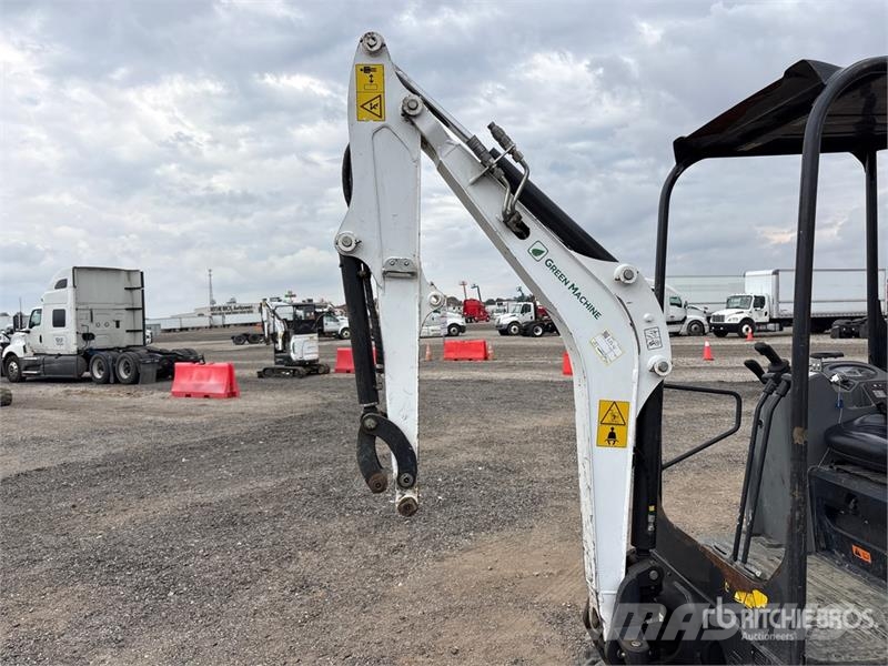 Green Machines e320 Electric Mini Excavator Miniexcavadoras