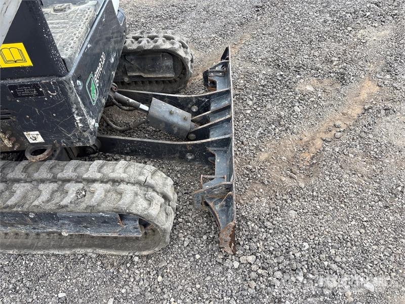 Green Machines e320 Electric Mini Excavator Miniexcavadoras