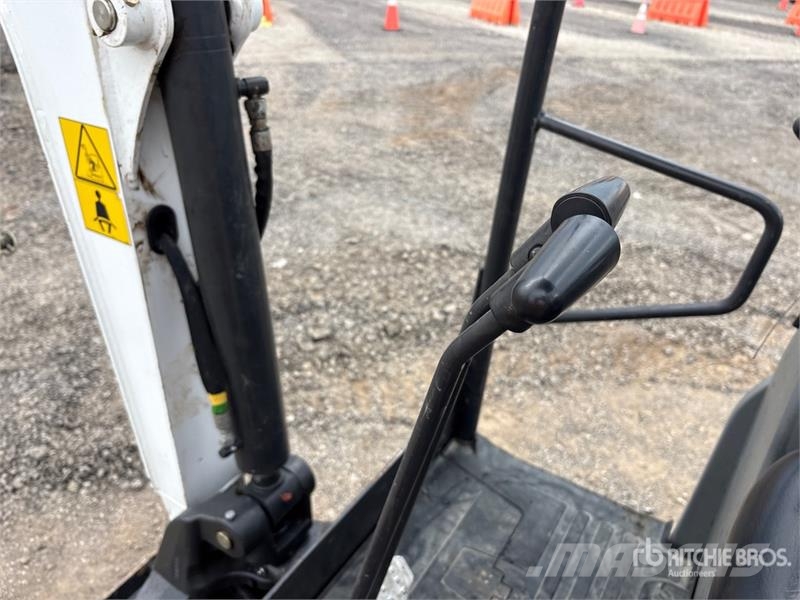 Green Machines e320 Electric Mini Excavator حفارات صغيرة أقل من 7 طن (حفارات صغيرة)