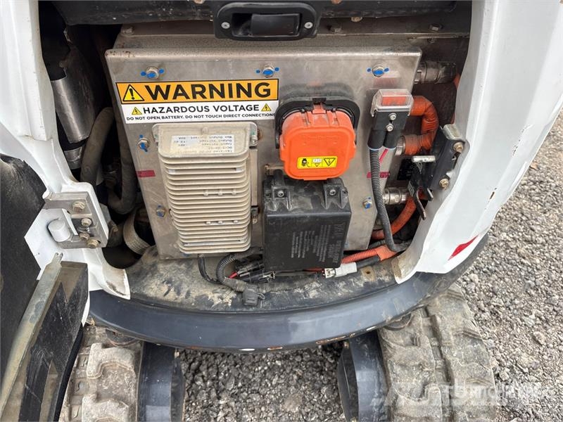 Green Machines e320 Electric Mini Excavator Miniexcavadoras