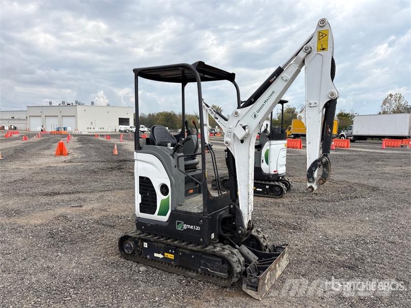 Green Machines e320 Electric Mini Excavator Miniexcavadoras
