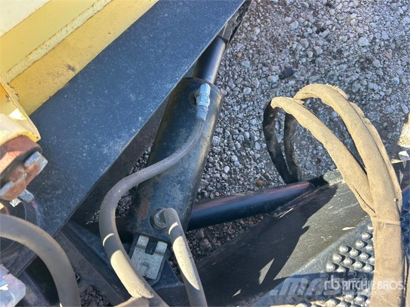 Grouser 1300 96 in PAT Skid Steer Dozer Blades