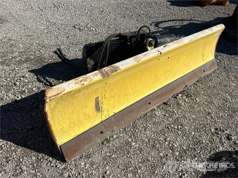 Grouser 1300 96 in PAT Skid Steer Dozer Blades