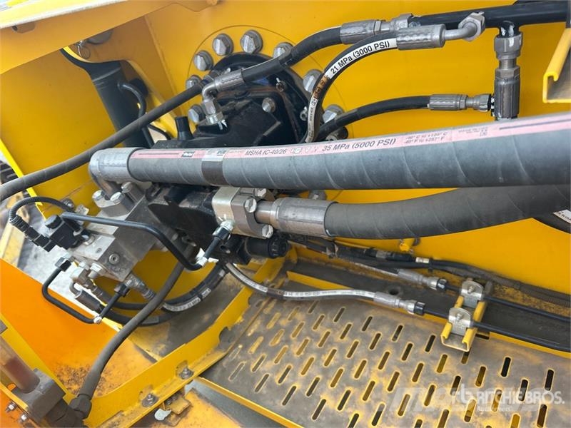 Grove GRT8090 90 ton Rough Terrain Crane Autodizalice