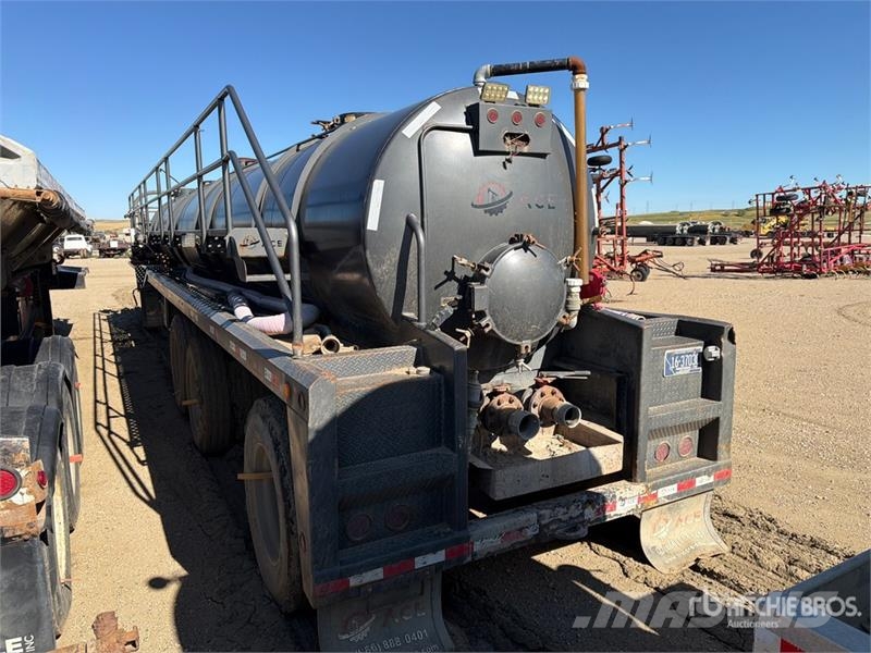 GRUPO 165 bbl Tri/A Vacuum Tanker Trailer (Inopera Tanktrailere