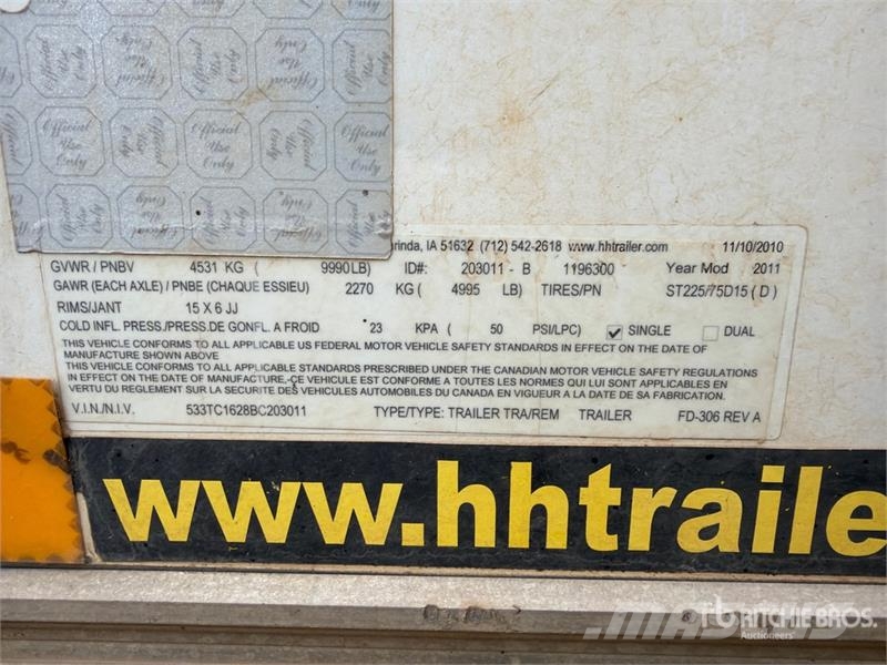  H & H &  16 ft T/A Enclosed Trailer Furgons