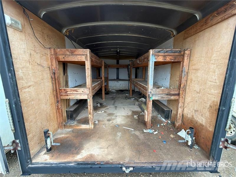  H & H &  16 ft T/A Enclosed Trailer Furgons