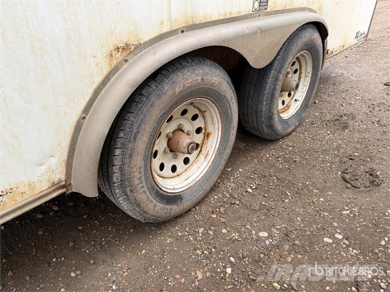  H & H &  16 ft T/A Enclosed Trailer Furgons