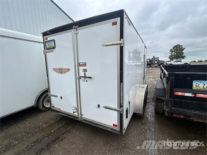 H & H & 8416TFYV-100 16 ft T/A Enclosed Trailer Reboques de caixa fechada