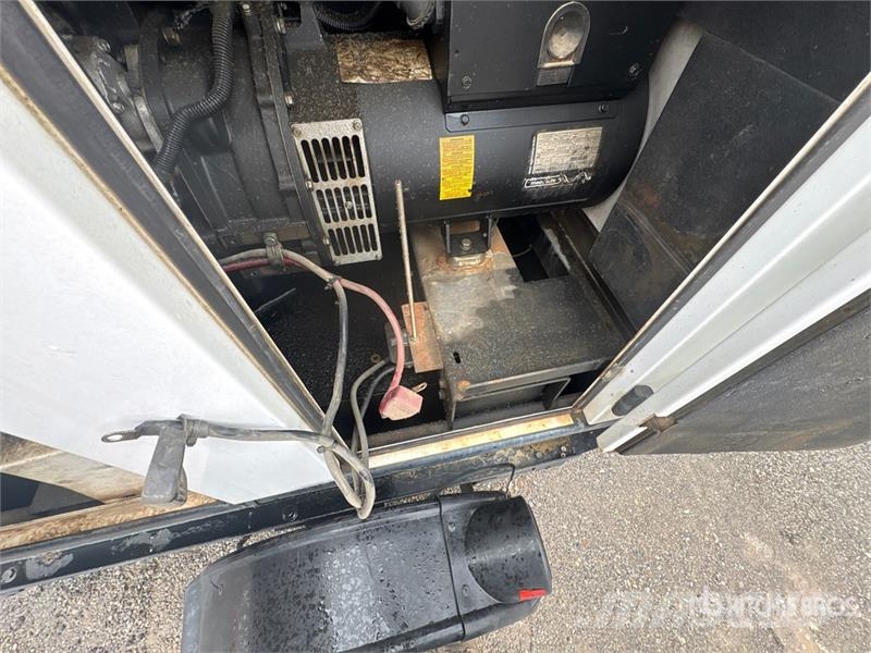  Hanco 28.8 kW Mobile Generator Set مولدات ديزل