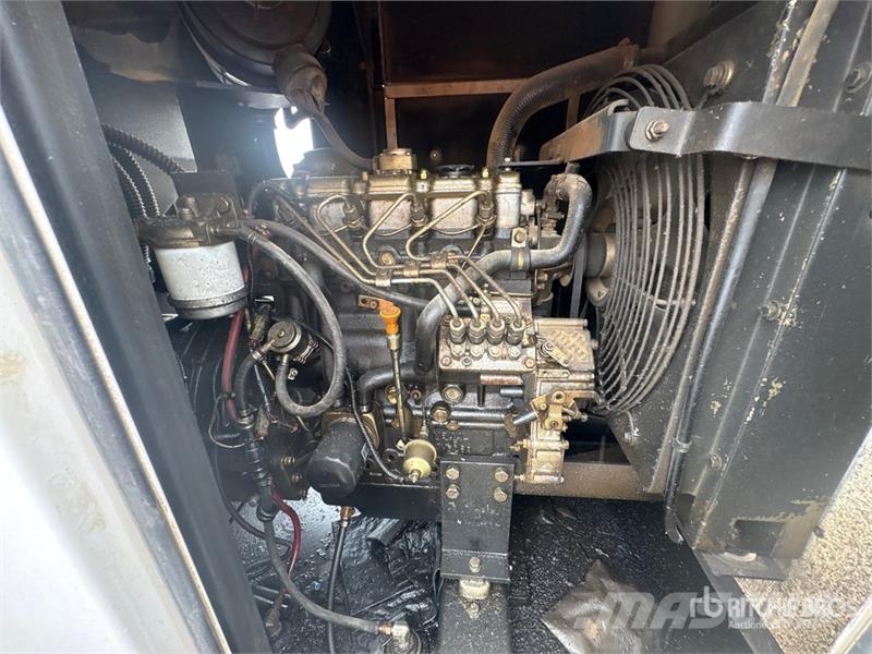  Hanco 28.8 kW Mobile Generator Set مولدات ديزل