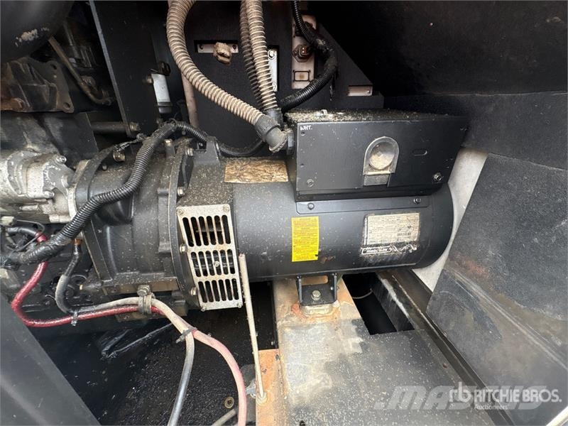  Hanco 28.8 kW Mobile Generator Set مولدات ديزل