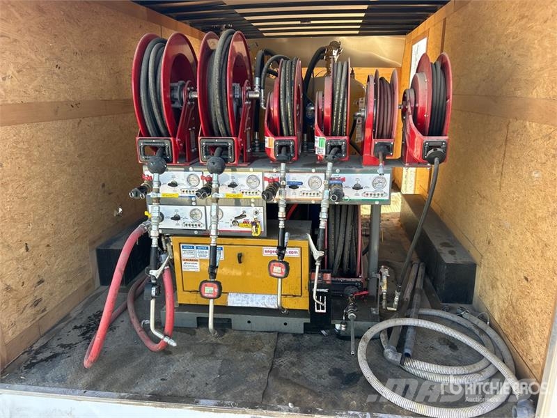 Haulmark GRHD8516T3 T/A Fuel and Lube Trailer Prikolice cisterne