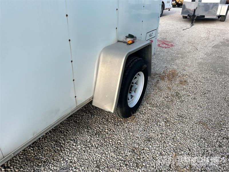 Haulmark HLC5X10DS 10 ft S/A Enclosed Trailer Skříňové přívěsy