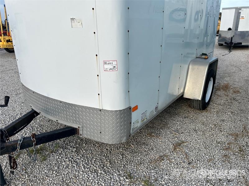 Haulmark HLC5X10DS 10 ft S/A Enclosed Trailer Skříňové přívěsy